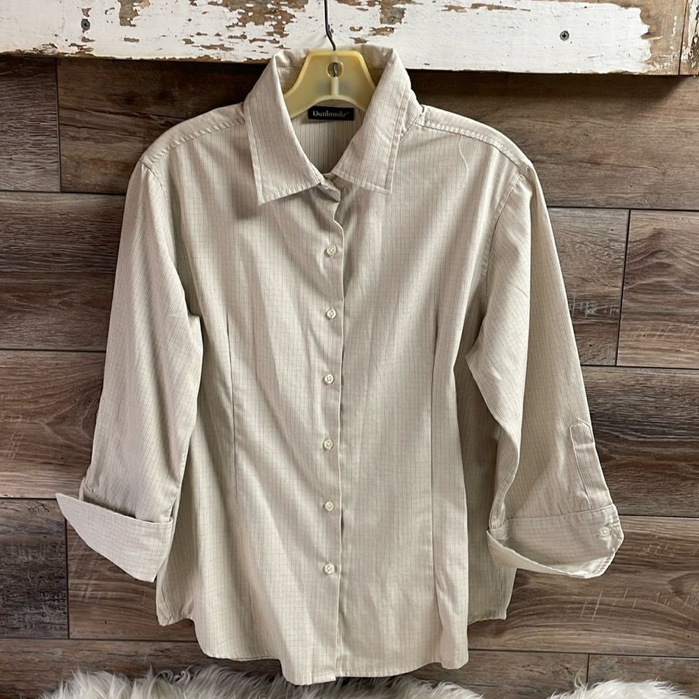 Dunbrooke EasyCare Ladies Tailored Button Down Blouse, Size Medium, Tan